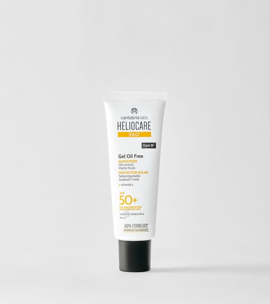 HELIOCARE 360º Oil-free Compact SPF 50+ | Cantabria Labs de Cantabria Labs — imagen 1 de 4