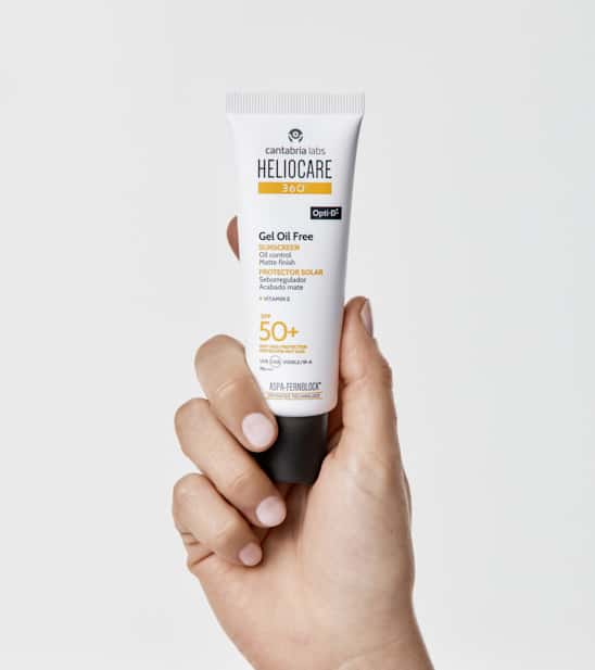 HELIOCARE 360º Oil-free Compact SPF 50+ | Cantabria Labs de Cantabria Labs